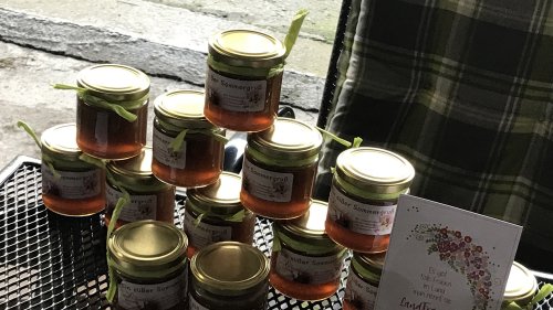 Einen süßen Sommergruß erhielten die ca. 140 Mitglieder der Eschacher LandFrauen